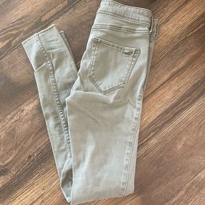 Skinny Pants